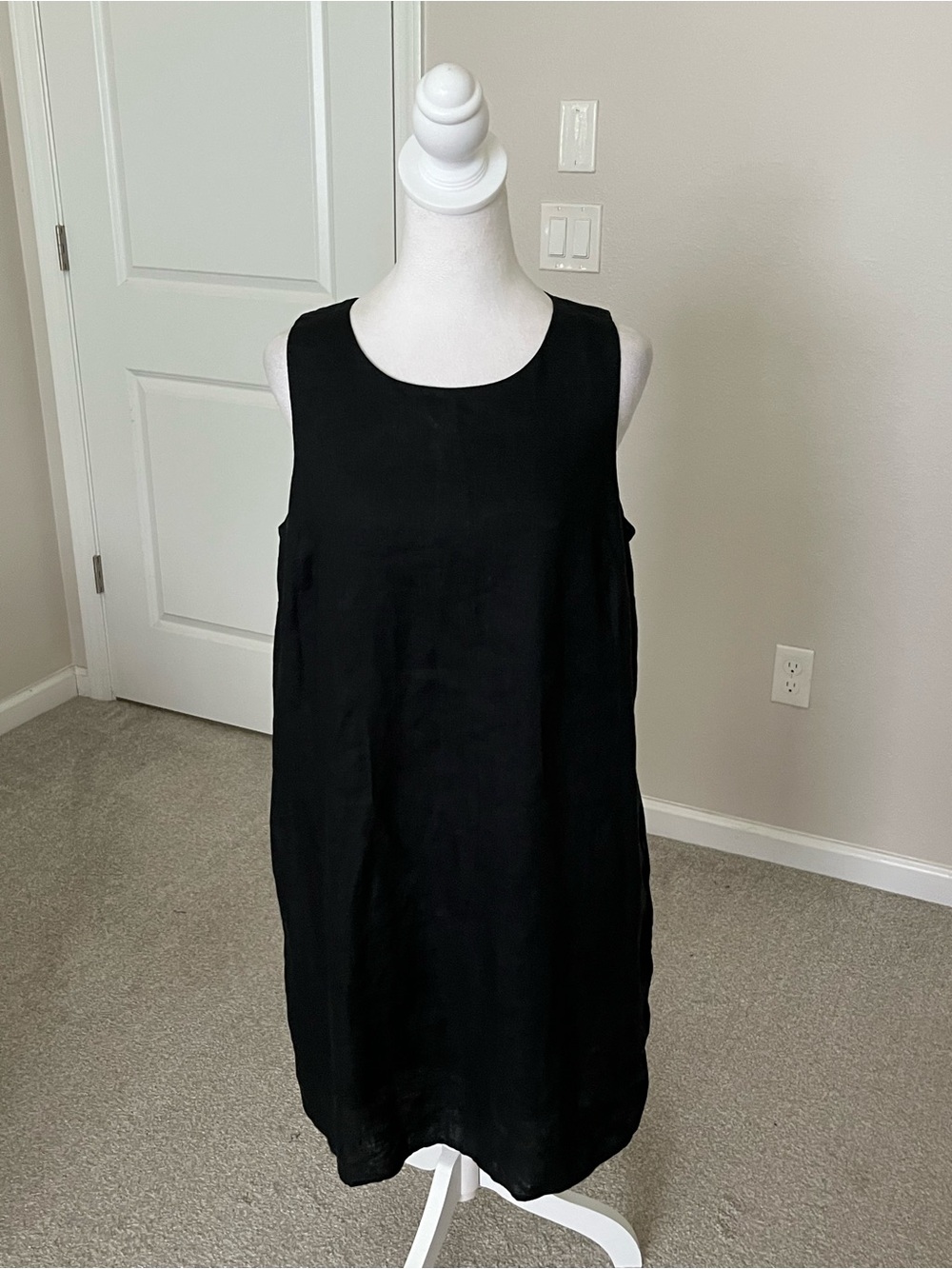 NWT Quince 100% European Linen Black Sleeveless Mini Dress Size Medium